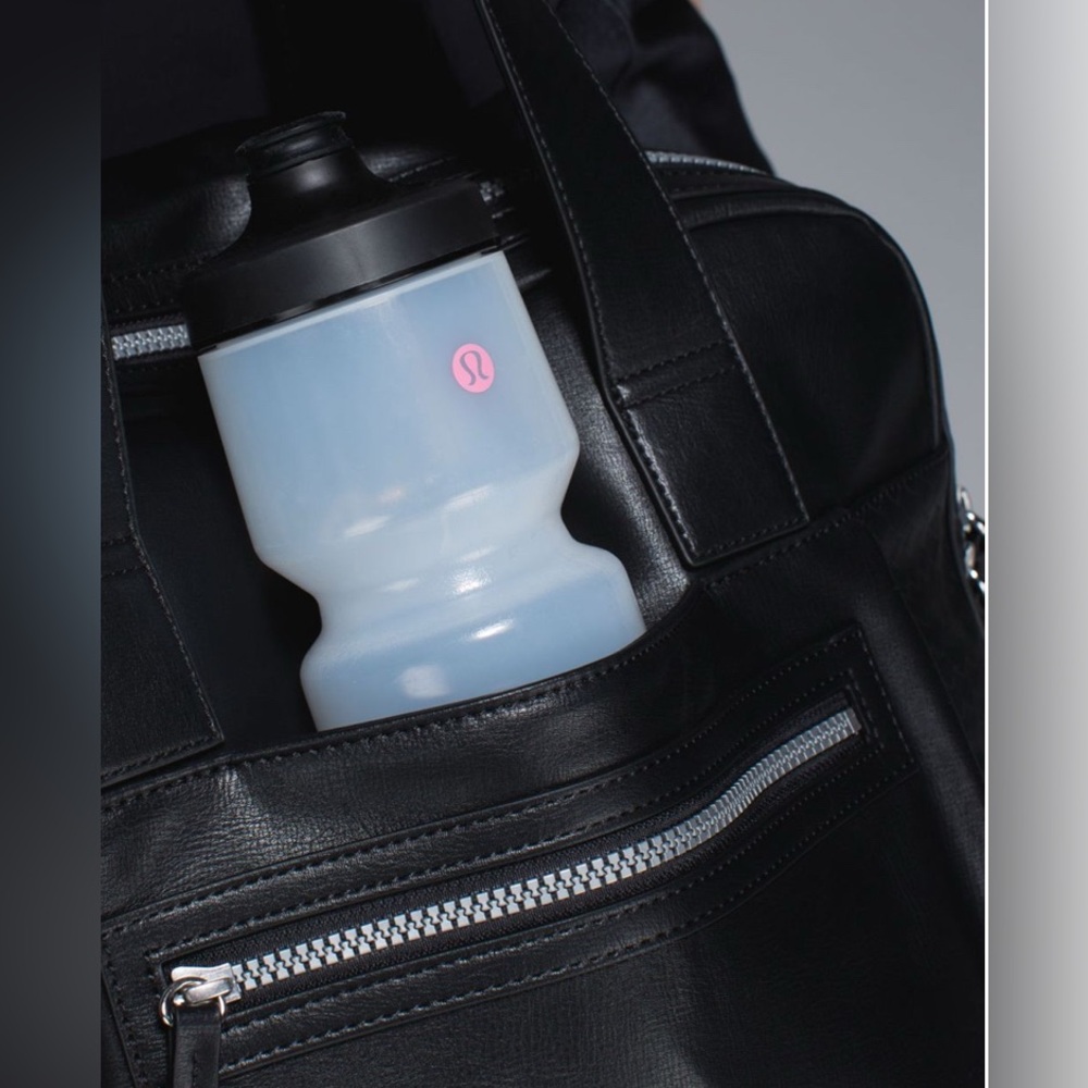 Lululemon black gym bag - Picture 12 of 14
